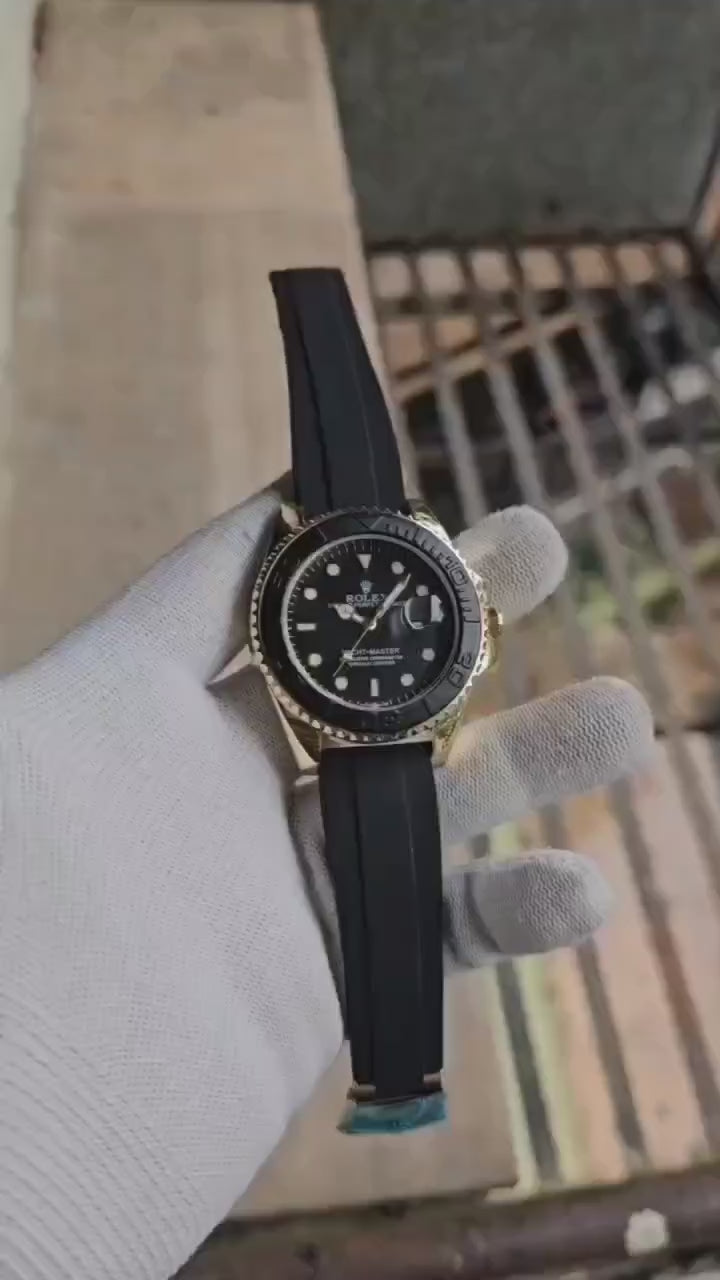 Rolex Datejust 41 – Black Silicon Champagne Dial