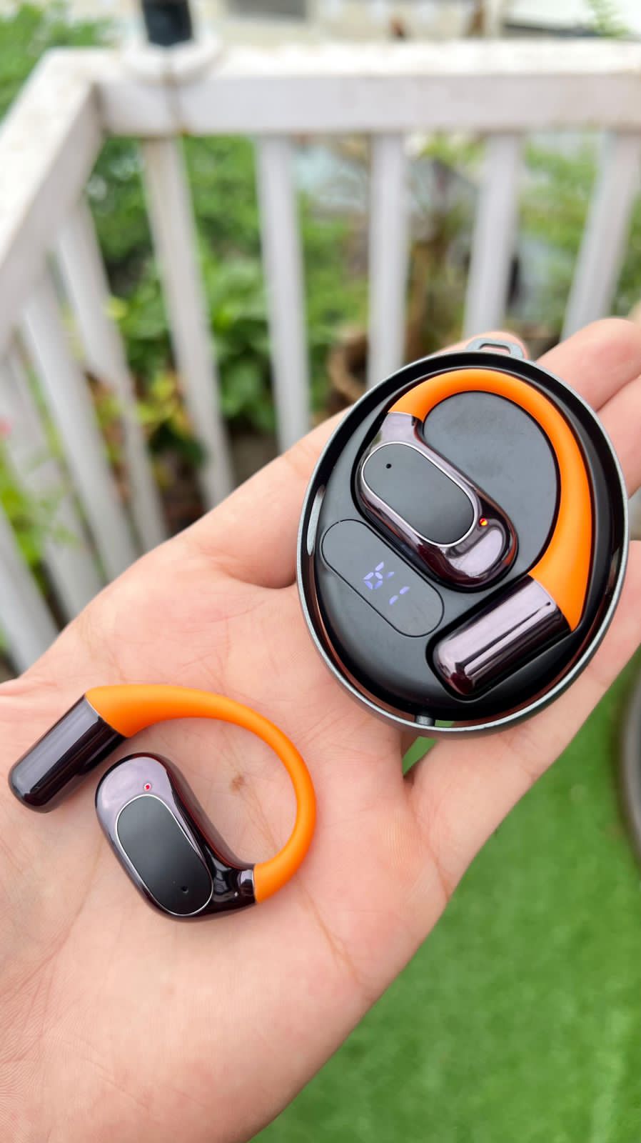 M113 AI Translation Bluetooth Earhook Earbuds | Real-Time 144 Language Translator