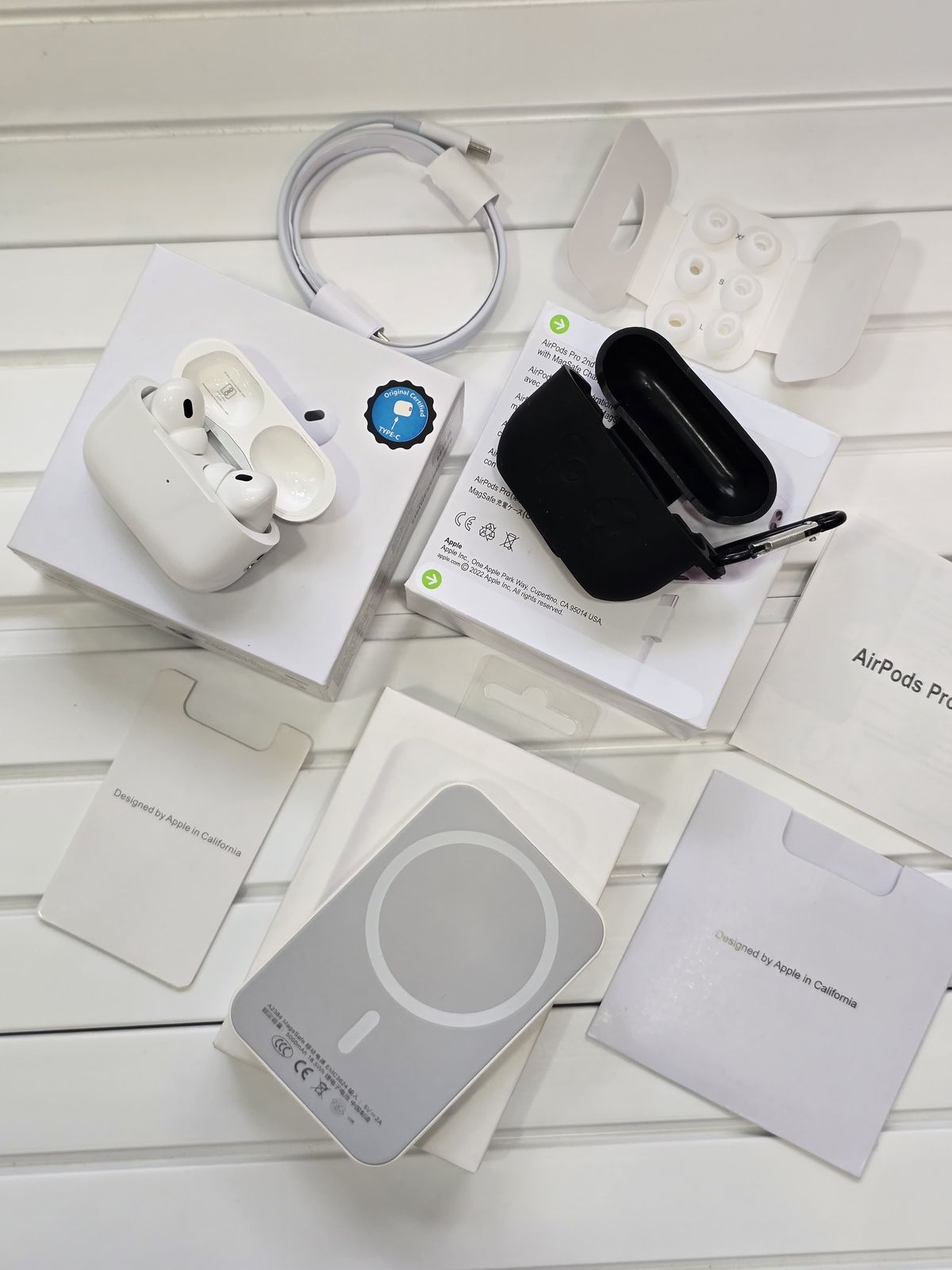 Airpods Pro2 ANC & MagSafe Wireless PowerBank Combo